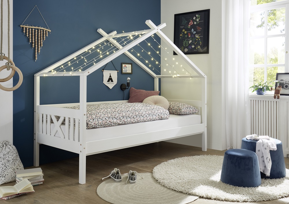 Bett Juletta mit Dach in der Farbe Weiss Kiefer massiv Kinderbett/Kinderzimmer
