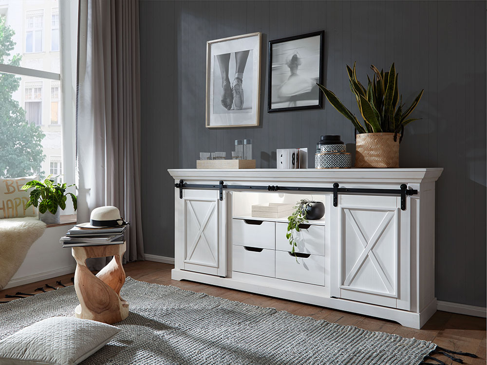 Sideboard II WZ-0548 Kiefer massiv gewachst schwarze Metallelemente Maße BxHxT ca.: 153x88x40 cm